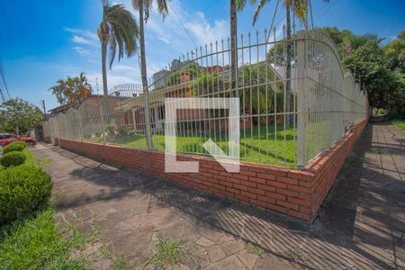Casa para alugar com 205m², 4 quartos e 4 vagasesquina