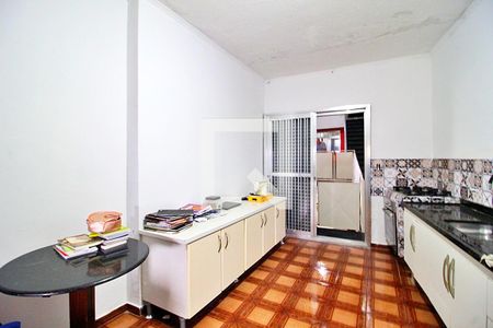 Casa à venda com 220m², 4 quartos e 2 vagasCozinha 2