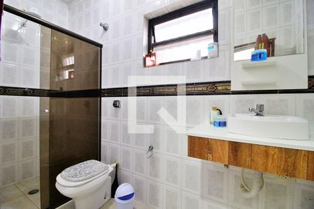 Casa à venda com 220m², 4 quartos e 2 vagasBanheiro 1