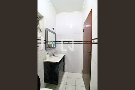 Casa à venda com 220m², 4 quartos e 2 vagasBanheiro 2