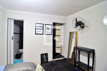 Casa à venda com 220m², 4 quartos e 2 vagasSuíte 2