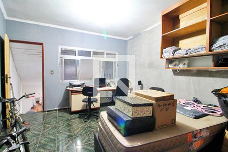 Casa à venda com 220m², 4 quartos e 2 vagasQuarto 3