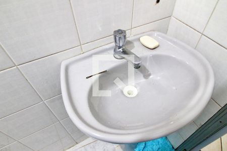 Casa à venda com 220m², 4 quartos e 2 vagasBanheiro da Suíte 2