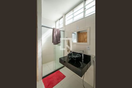 Casa à venda com 380m², 3 quartos e 4 vagasBanheiro Corredor