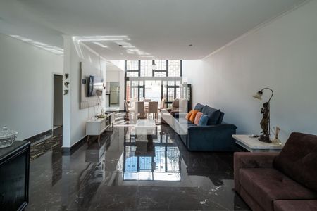 Sala de casa à venda com 3 quartos, 380m² em Menino Deus, Porto Alegre