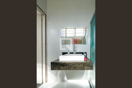 Casa à venda com 380m², 3 quartos e 4 vagasBanheiro da Suíte