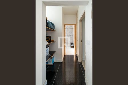 Casa à venda com 380m², 3 quartos e 4 vagasCorredor