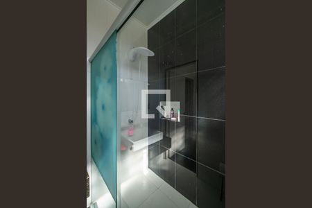 Casa à venda com 380m², 3 quartos e 4 vagasBanheiro da Suíte