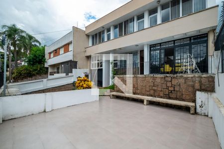 Casa à venda com 380m², 3 quartos e 4 vagasFachada