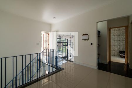 Casa à venda com 380m², 3 quartos e 4 vagasCorredor