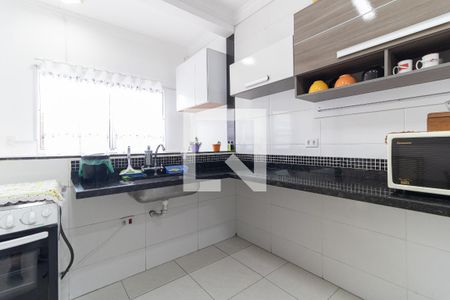 Casa à venda com 121m², 3 quartos e 2 vagas Casa à venda com 121m², 3 quartos e 2 vagasCozinha