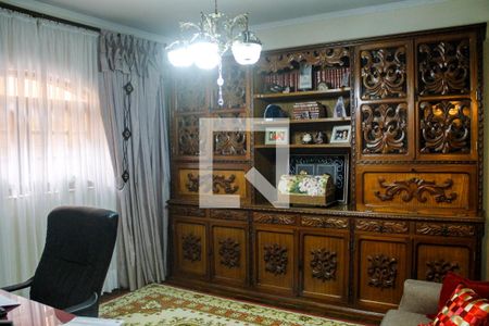 Casa à venda com 761m², 3 quartos e 6 vagasEscritório