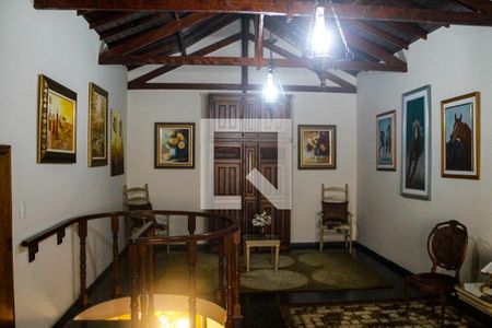 Casa à venda com 761m², 3 quartos e 6 vagasSótão