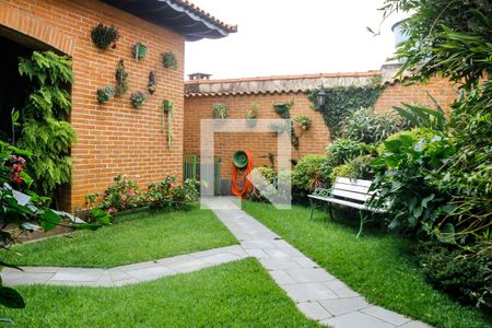 Casa à venda com 761m², 3 quartos e 6 vagasJardim