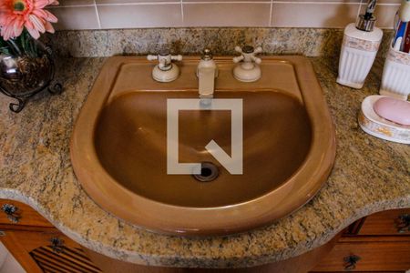 Casa à venda com 761m², 3 quartos e 6 vagasBanheiro da Suíte 2