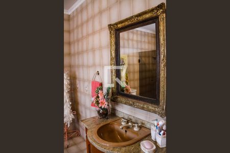 Casa à venda com 761m², 3 quartos e 6 vagasBanheiro da Suíte 2