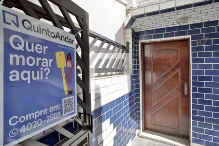 Apartamento para alugar com 70m², 2 quartos e sem vagaPlaquinha Quinto Andar instalada