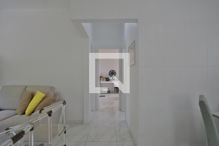Corredor par aos Quartos e Banheiro de apartamento para alugar com 2 quartos, 70m² em Vila Belmiro, Santos