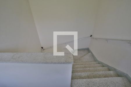 Apartamento para alugar com 70m², 2 quartos e sem vagaÁrea Comum - Escadas para o Apartamento