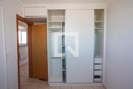 Quarto 1 de apartamento para alugar com 2 quartos, 42m² em Shopping Park, Uberlândia