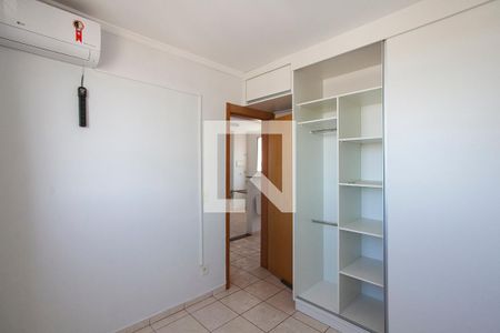 Quarto 1 de apartamento para alugar com 2 quartos, 42m² em Shopping Park, Uberlândia