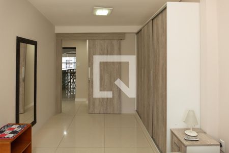 Apartamento à venda com 549m², 5 quartos e 3 vagasQuarto 5