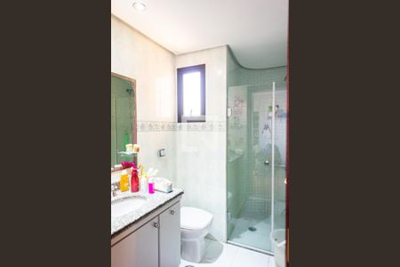Apartamento à venda com 178m², 4 quartos e 3 vagas Apartamento à venda com 178m², 4 quartos e 3 vagasBanheiro da Suíte 1