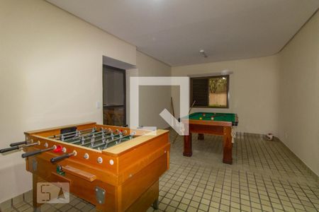 Apartamento à venda com 178m², 4 quartos e 3 vagas Apartamento à venda com 178m², 4 quartos e 3 vagasSalão de Jogos