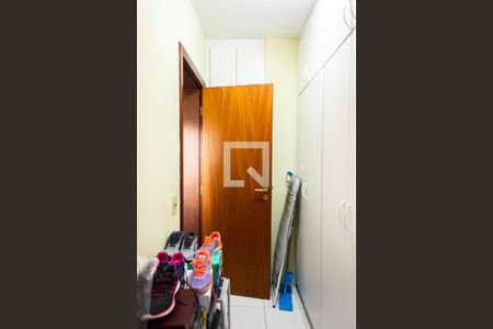 Apartamento à venda com 178m², 4 quartos e 3 vagas Apartamento à venda com 178m², 4 quartos e 3 vagasDespensa