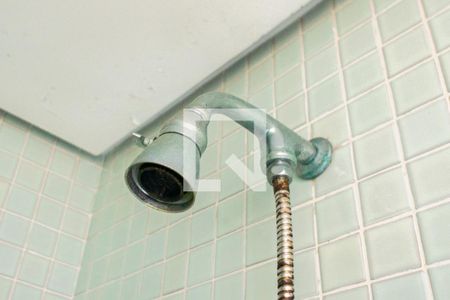 Apartamento à venda com 178m², 4 quartos e 3 vagas Apartamento à venda com 178m², 4 quartos e 3 vagasDetalhe Chuveiro