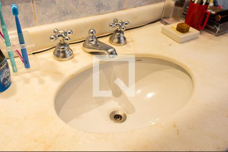 Apartamento à venda com 178m², 4 quartos e 3 vagas Apartamento à venda com 178m², 4 quartos e 3 vagasDetalhe Pia