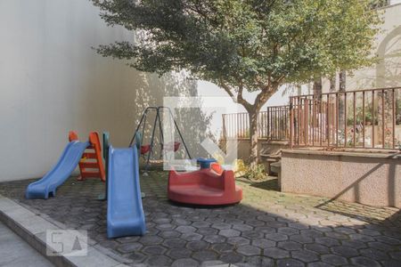 Apartamento à venda com 178m², 4 quartos e 3 vagas Apartamento à venda com 178m², 4 quartos e 3 vagasPlayground