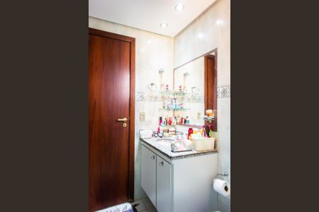 Apartamento à venda com 178m², 4 quartos e 3 vagas Apartamento à venda com 178m², 4 quartos e 3 vagasBanheiro da Suíte 1