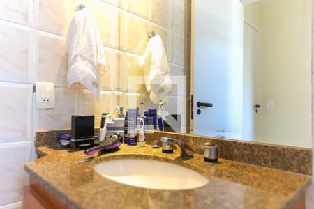 Apartamento à venda com 131m², 3 quartos e 4 vagas Apartamento à venda com 131m², 3 quartos e 4 vagasBanheiro da Suíte 3