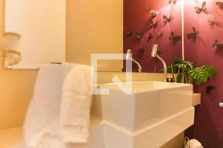 Apartamento à venda com 131m², 3 quartos e 4 vagas Apartamento à venda com 131m², 3 quartos e 4 vagasLavabo