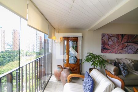 Varanda da Sala de apartamento à venda com 3 quartos, 131m² em Vila Andrade, São Paulo