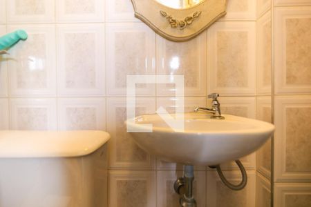 Apartamento à venda com 131m², 3 quartos e 4 vagas Apartamento à venda com 131m², 3 quartos e 4 vagasBanheiro de serviço