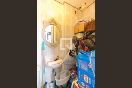 Apartamento à venda com 131m², 3 quartos e 4 vagas Apartamento à venda com 131m², 3 quartos e 4 vagasBanheiro de serviço