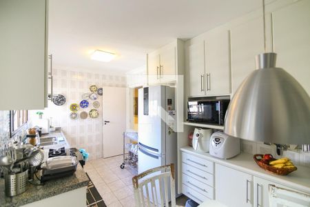 Apartamento à venda com 131m², 3 quartos e 4 vagas Apartamento à venda com 131m², 3 quartos e 4 vagasCozinha