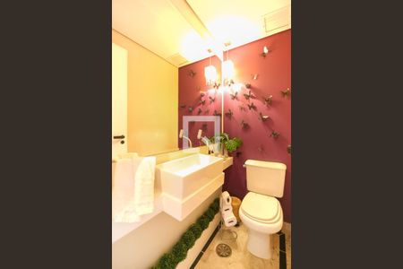 Apartamento à venda com 131m², 3 quartos e 4 vagas Apartamento à venda com 131m², 3 quartos e 4 vagasLavabo