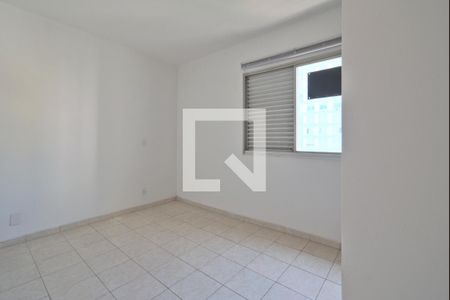 Quarto de apartamento à venda com 1 quarto, 59m² em Vila Itapura, Campinas
