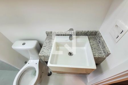 Banheiro de kitnet/studio para alugar com 1 quarto, 22m² em Vila Mariana, São Paulo