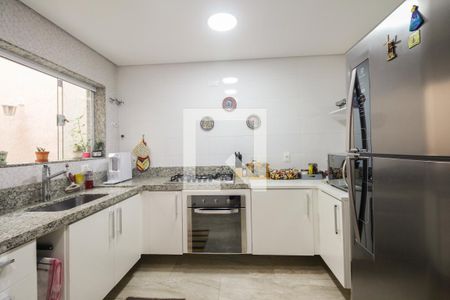 Casa à venda com 225m², 3 quartos e 4 vagasCozinha 