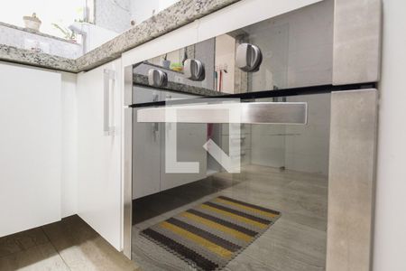 Casa à venda com 225m², 3 quartos e 4 vagasCozinha 