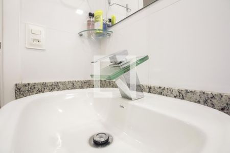 Casa à venda com 225m², 3 quartos e 4 vagasBanheiro Suíte 1