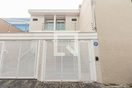 Casa à venda com 225m², 3 quartos e 4 vagasFachada 