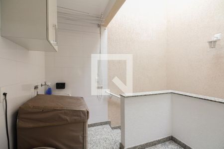 Casa à venda com 225m², 3 quartos e 4 vagasÁrea de Serviço 