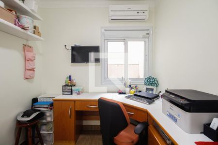 Casa à venda com 225m², 3 quartos e 4 vagasSuíte 2