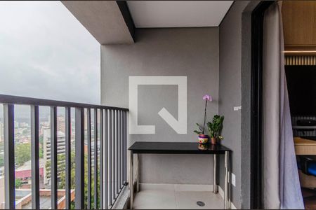 Studio para alugar com 22m², 1 quarto e sem vaga Studio para alugar com 22m², 1 quarto e sem vagaVaranda