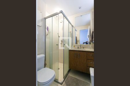 Apartamento à venda com 261m², 4 quartos e 4 vagasBanheiro da Suíte 1